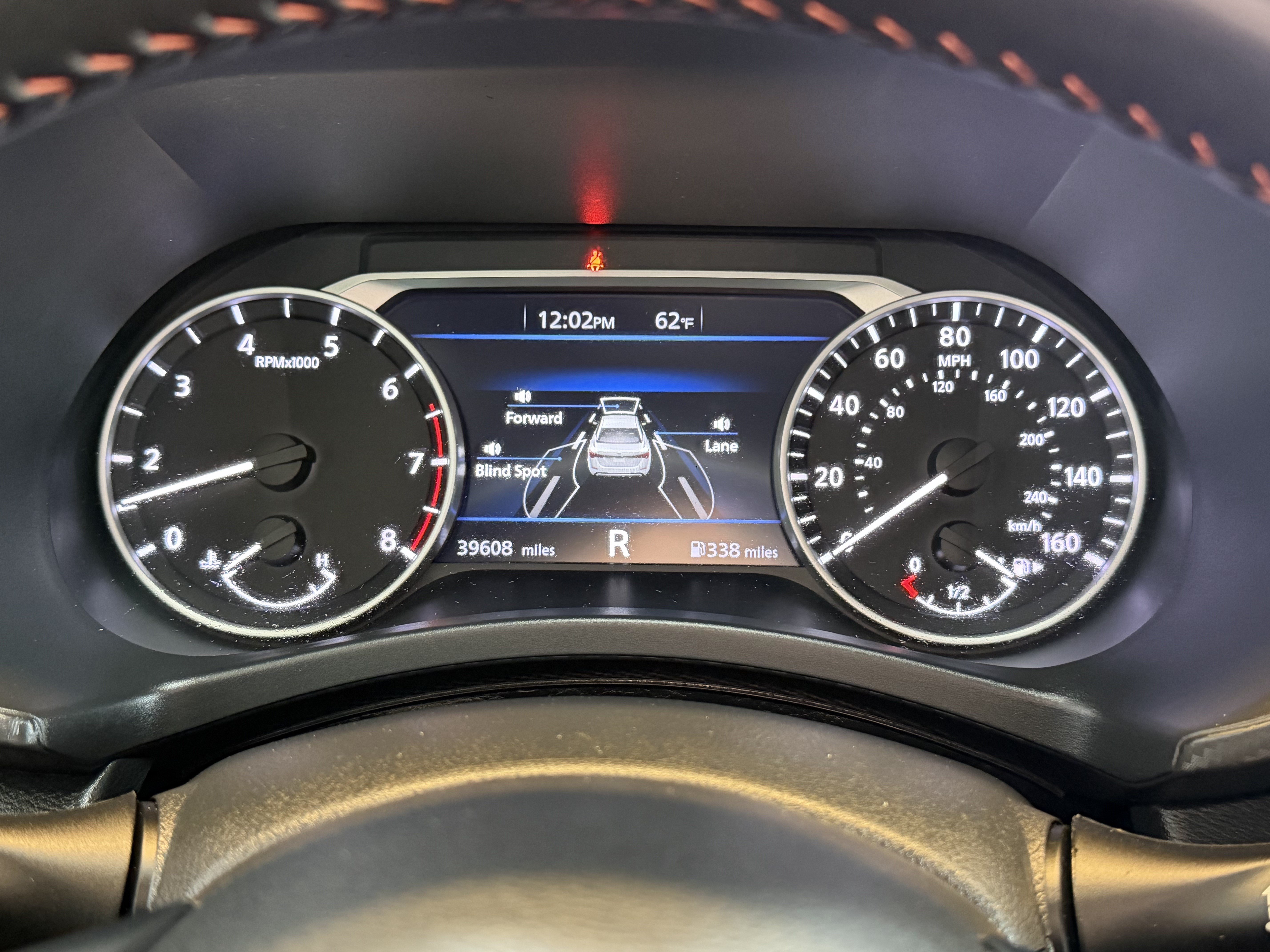 Used 2025 Nissan Sentra SR FWD image 11