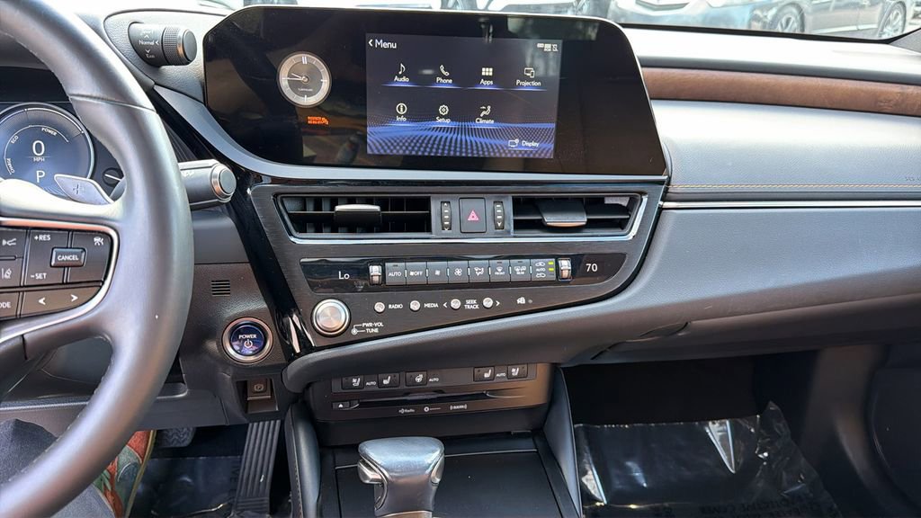 Used 2022 Lexus ES 300h w/ Premium Package image 25