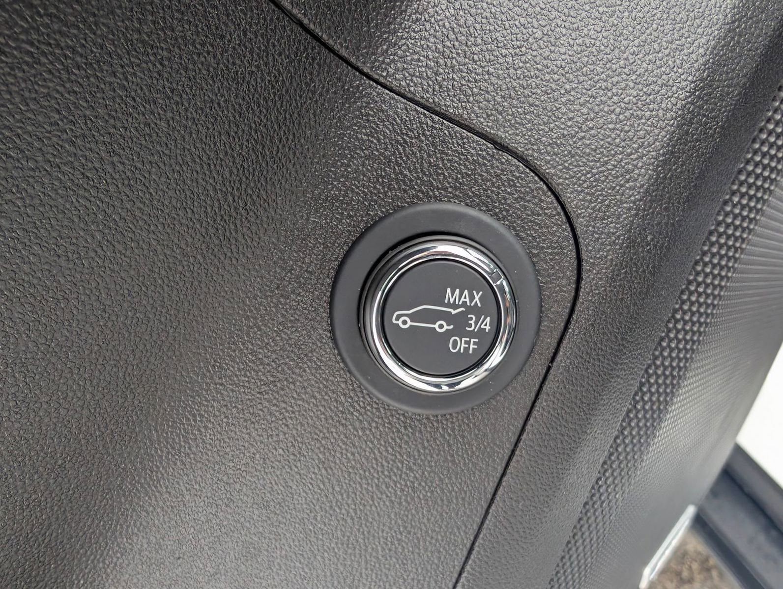 Used 2023 GMC Acadia SLT image 9