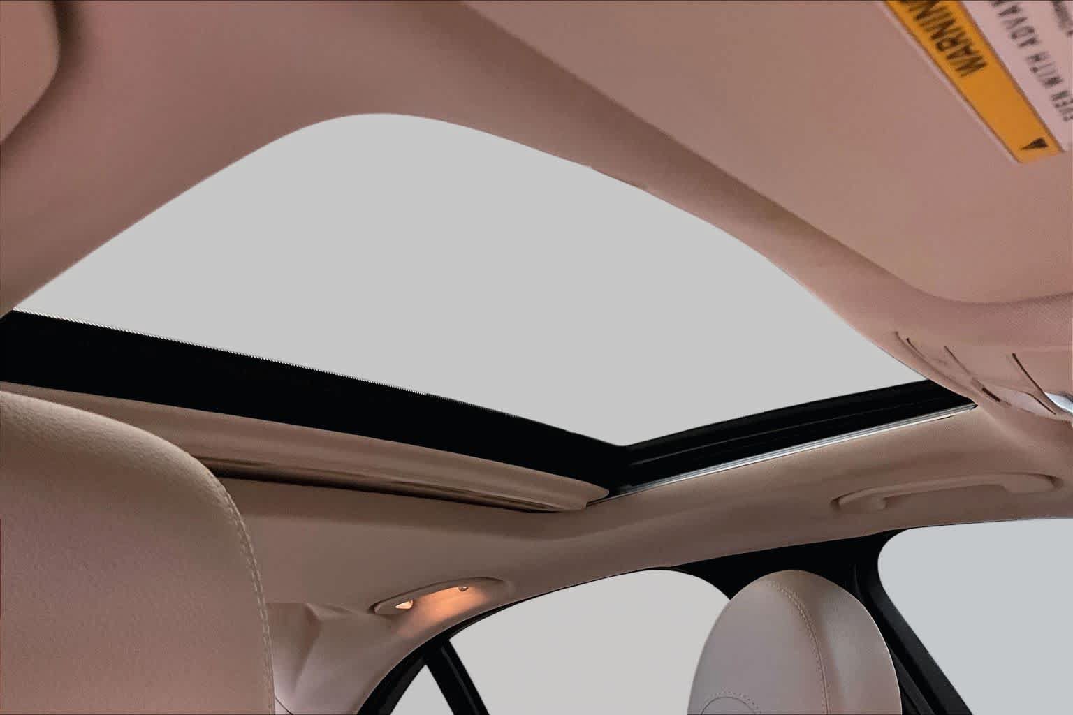 Used 2019 Mercedes-Benz C 300 Sedan image 13