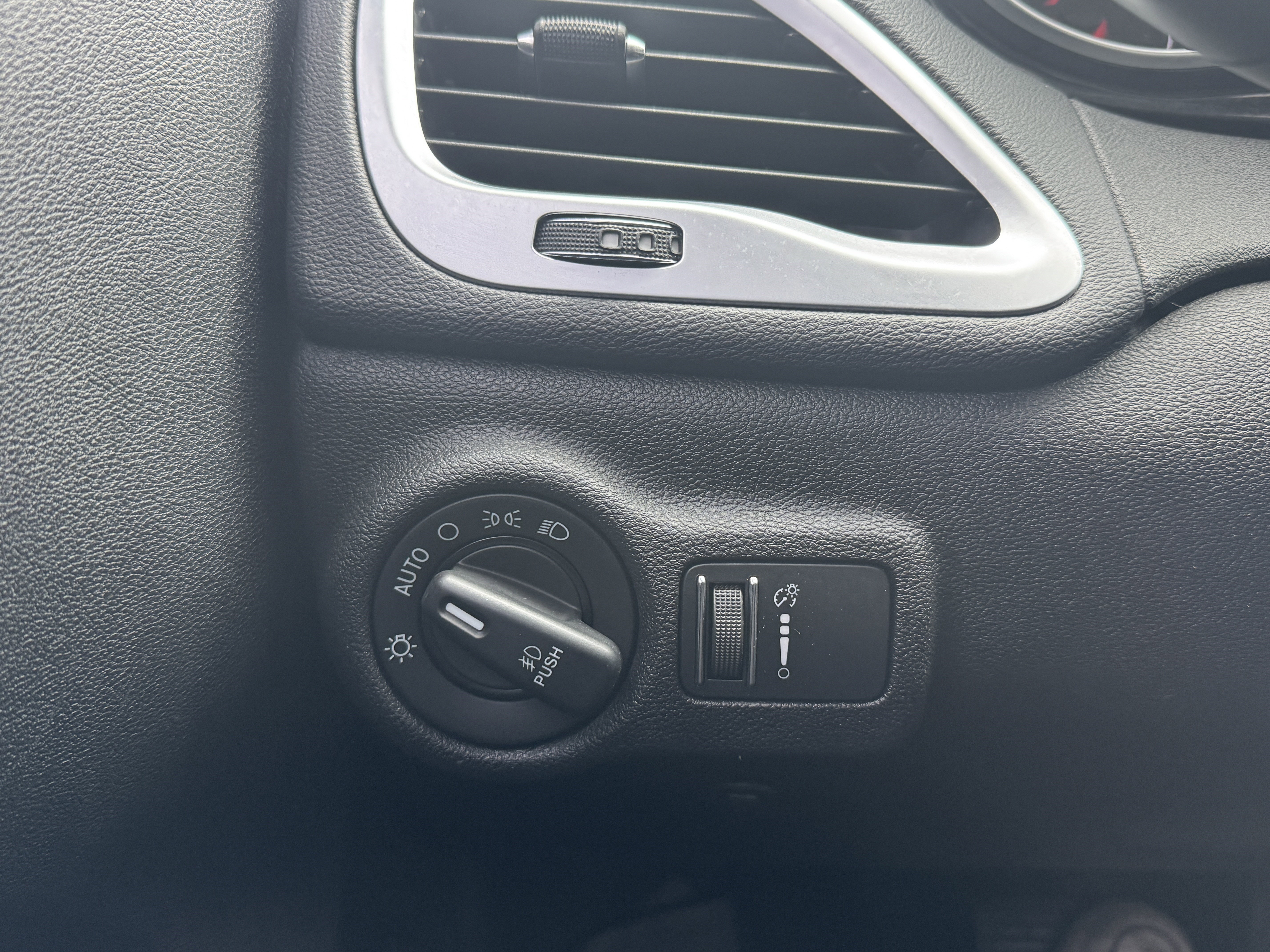 Used 2013 Dodge Dart SXT w/ SXT Special Edition Group image 30