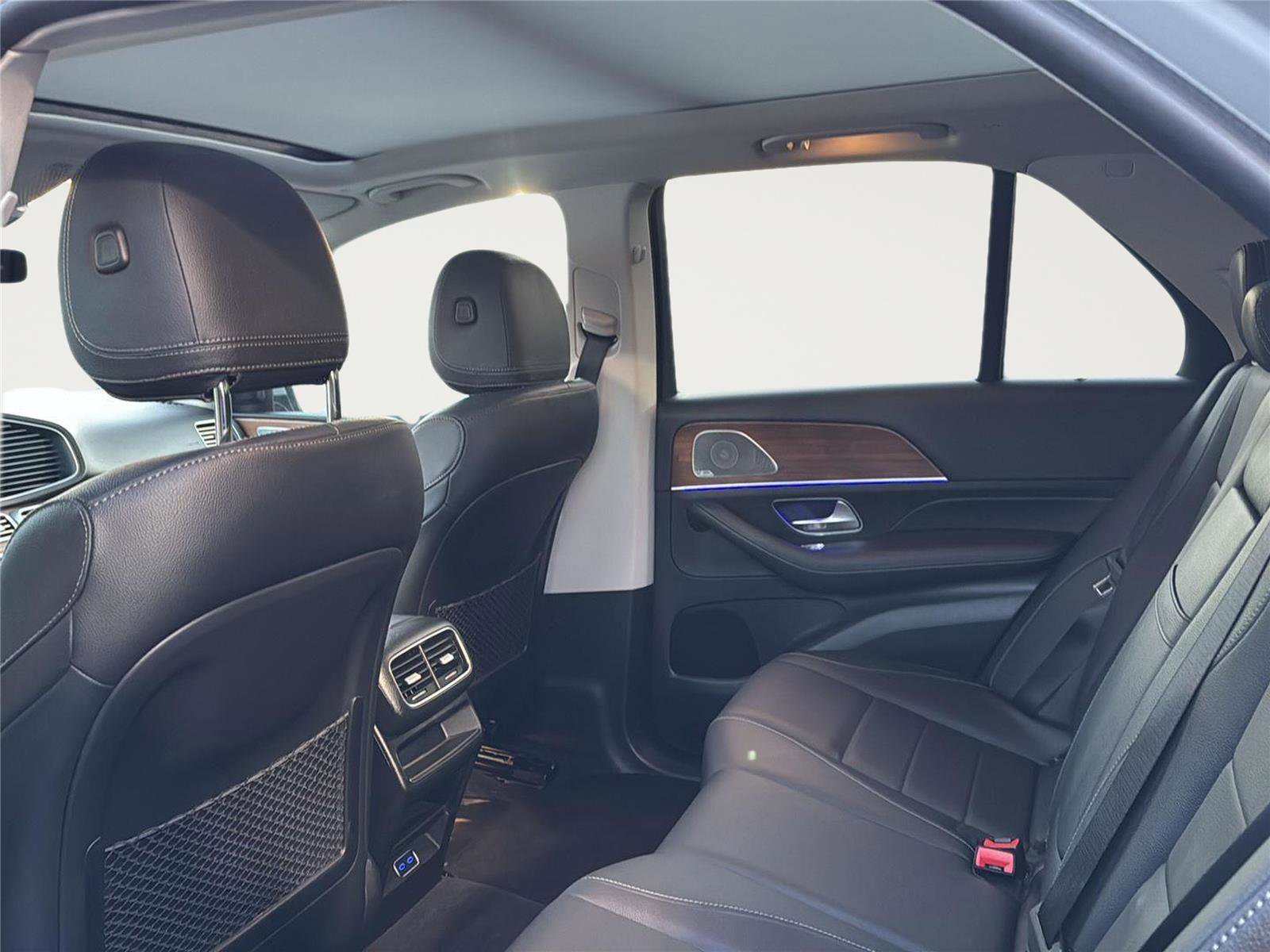 Used 2024 Mercedes-Benz GLE 450 4MATIC w/ Winter Package image 25