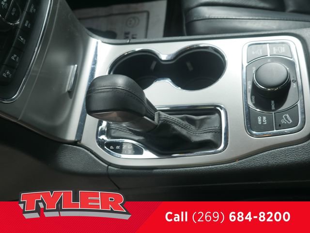 Used 2017 Jeep Grand Cherokee Summit w/ Platinum Series Group AWD/4WD image 37
