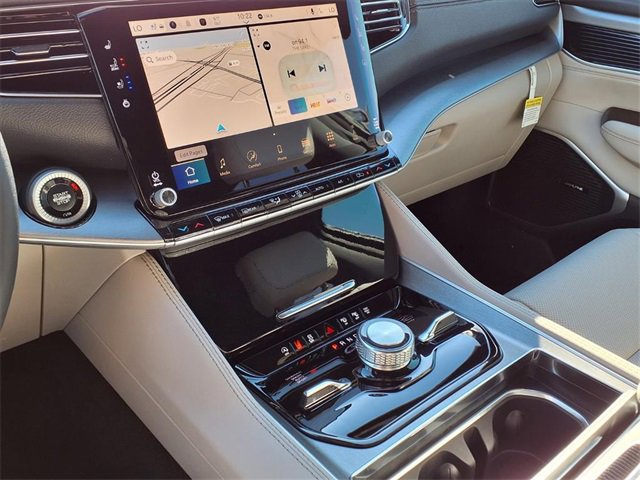 New 2025 Jeep Wagoneer L Series II image 15