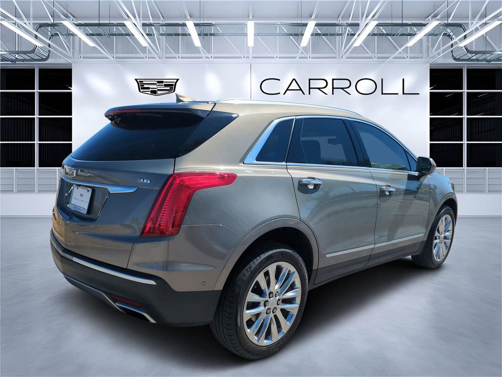 Used 2019 Cadillac XT5 Platinum AWD/4WD image 3