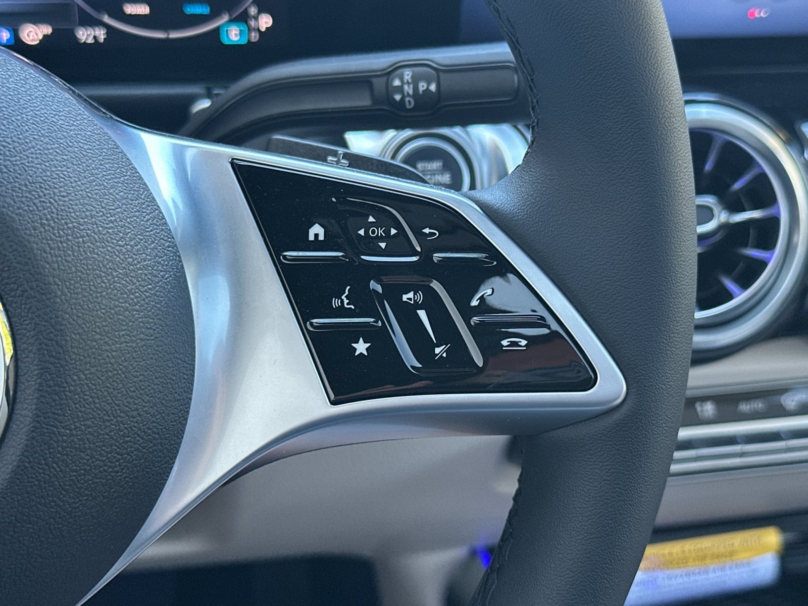 New 2026 Mercedes-Benz GLB 250 4MATIC image 26