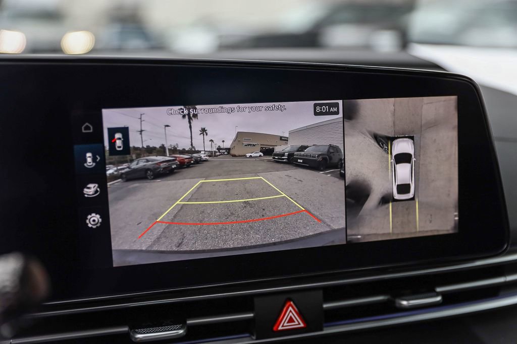 Certified 2024 Hyundai Elantra Limited FWD image 23