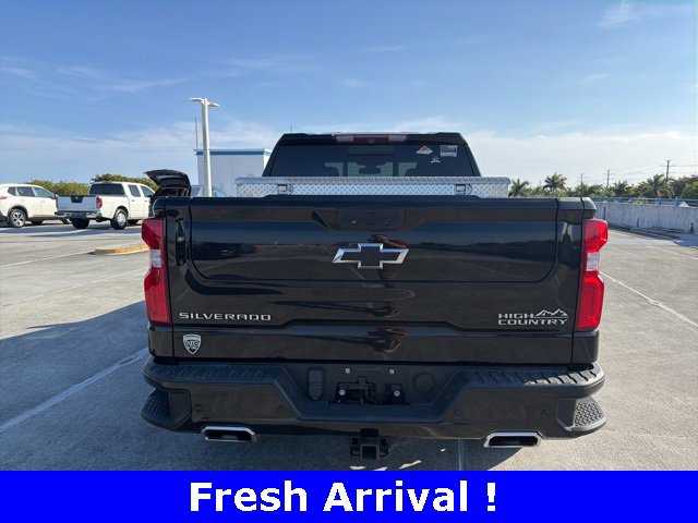 Used 2022 Chevrolet Silverado 1500 High Country w/ Safety Package II image 16