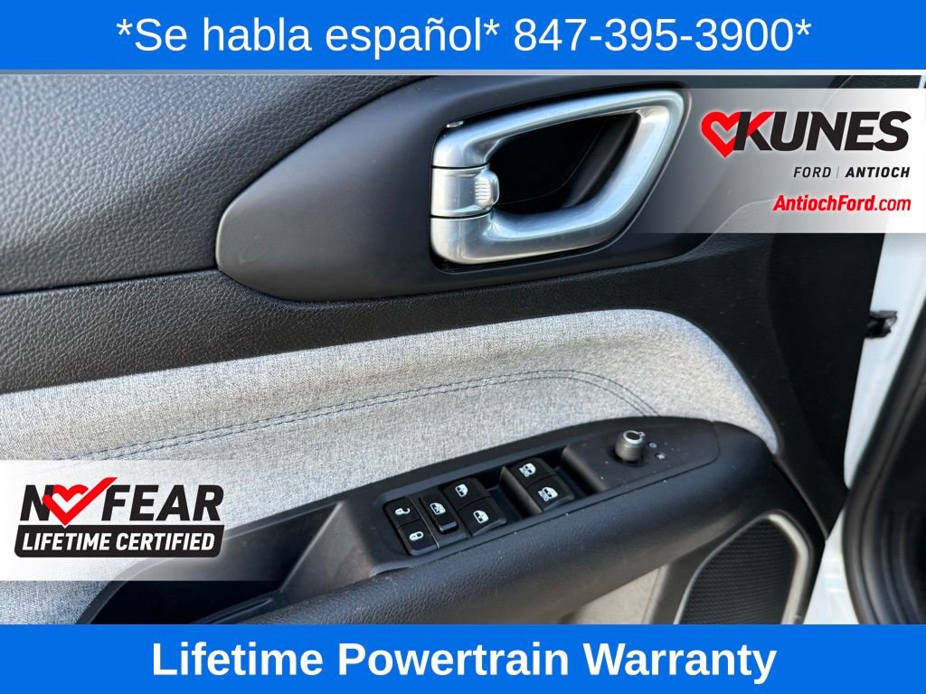 Used 2024 Jeep Compass Latitude image 29