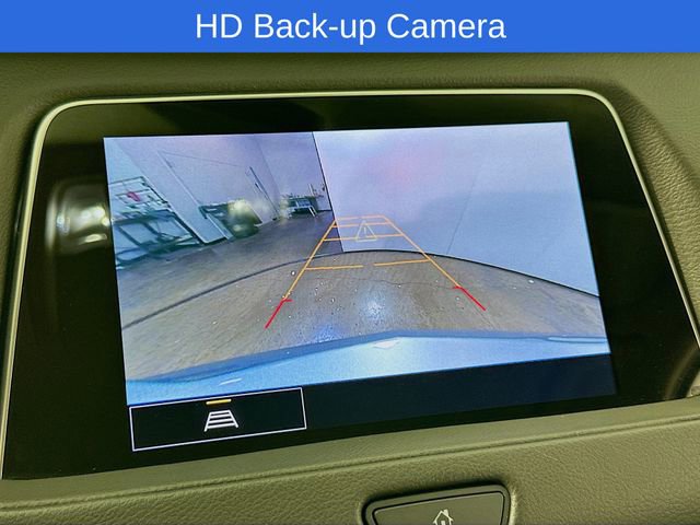 Used 2023 Cadillac XT4 Luxury w/ Cold Weather Package FWD image 14