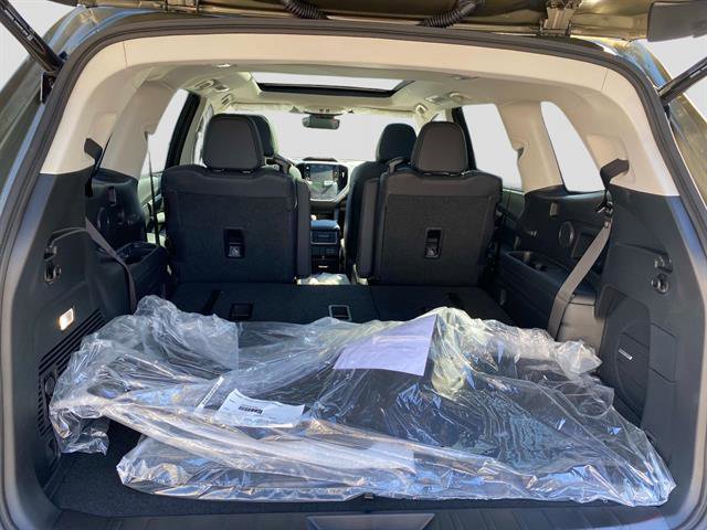 New 2025 Subaru Ascent Limited image 5