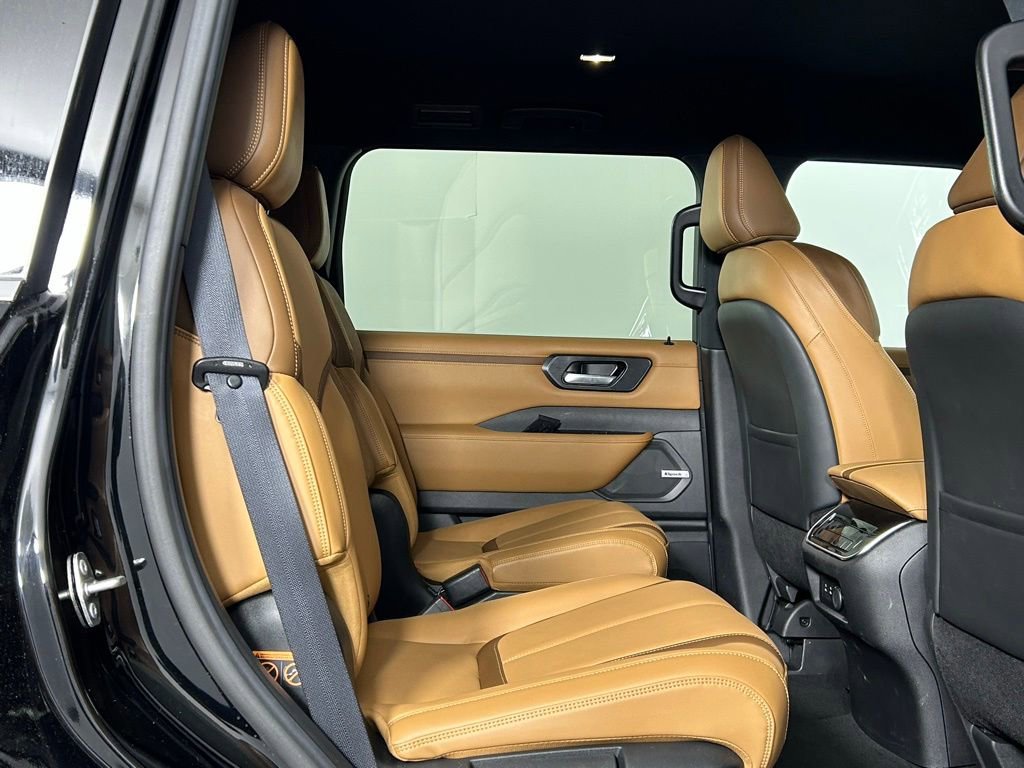 Used 2025 Nissan Armada SL w/ Captain's Chari Seat Package AWD/4WD image 13