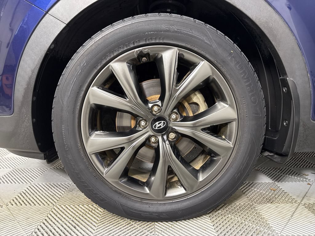 Used 2018 Hyundai Santa Fe Sport w/ Cargo Package FWD image 20