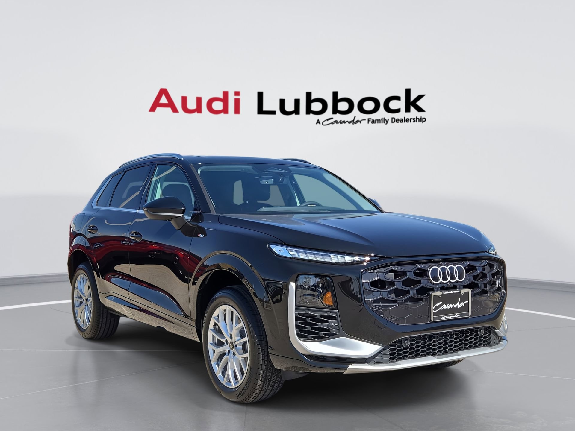 New 2026 Audi Q3 quattro 2.0T AWD/4WD image 1