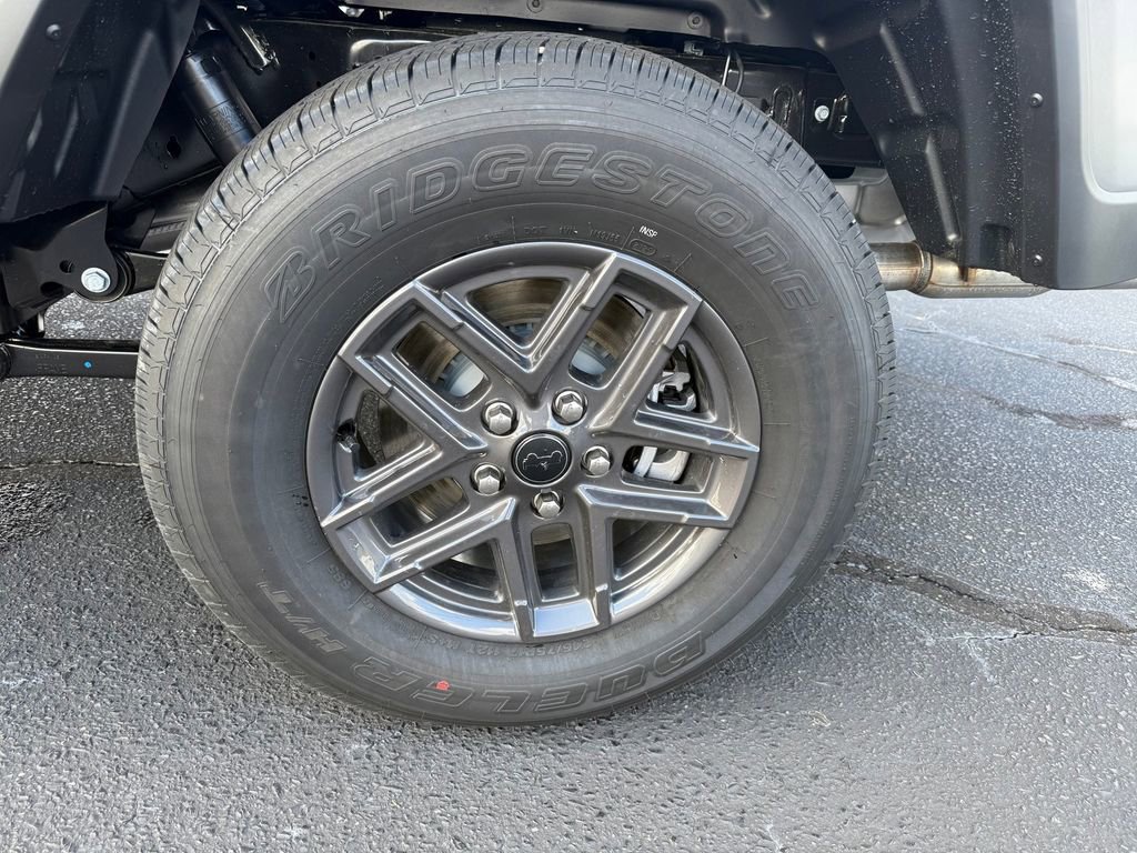 New 2025 Jeep Gladiator Sport image 10