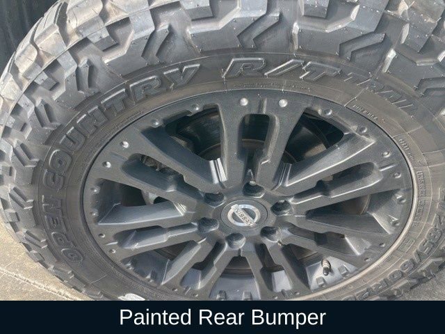 Used 2018 Nissan Titan SV w/ SV Convenience Package image 14