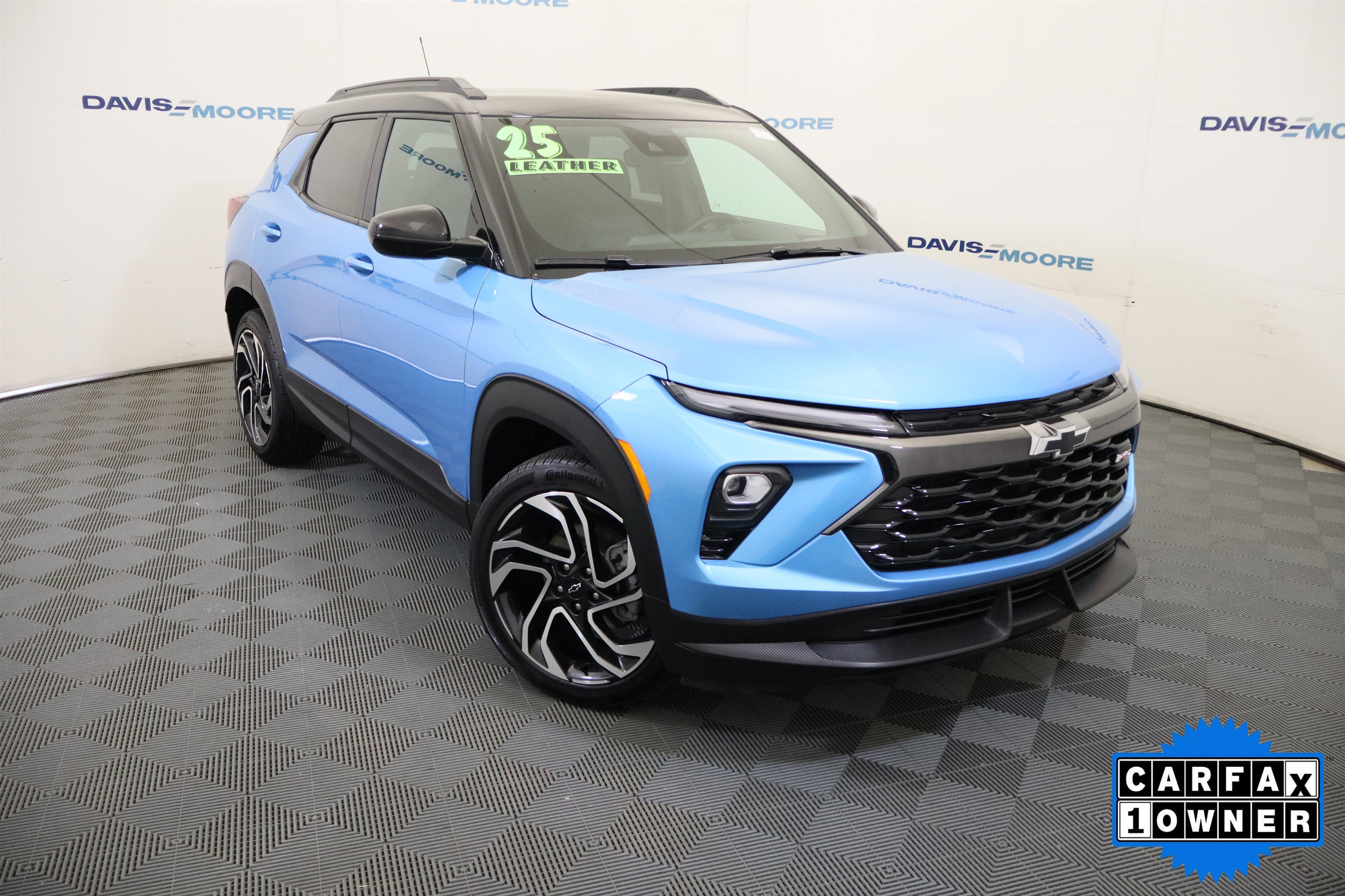 Used 2025 Chevrolet TrailBlazer RS w/ Convenience Package image 2