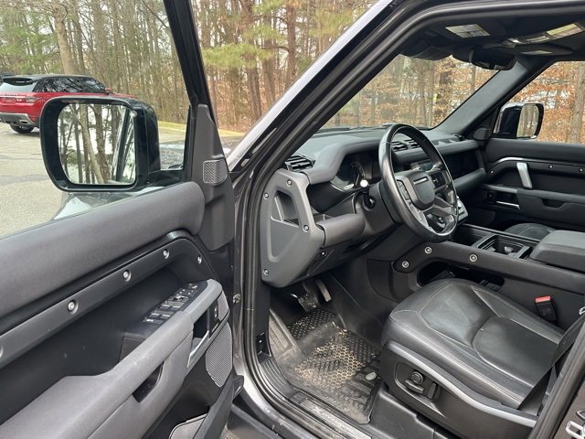 Certified 2023 Land Rover Defender 110 X-Dynamic SE image 4
