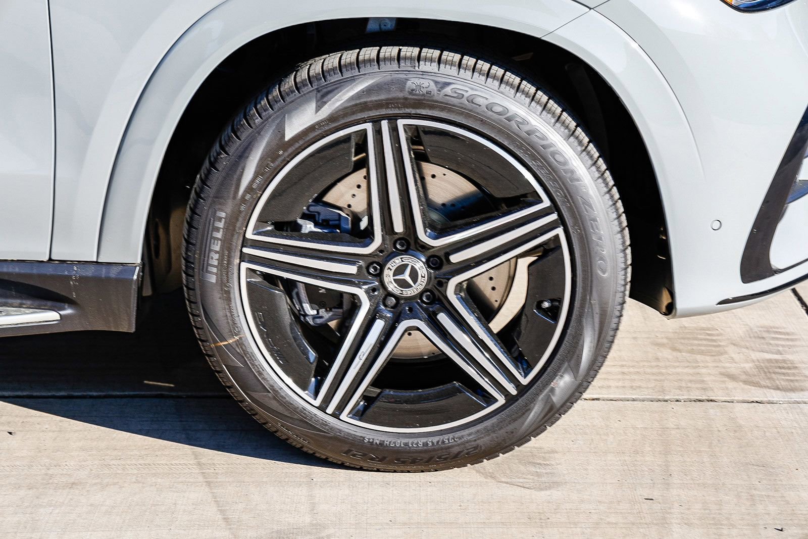 New 2026 Mercedes-Benz GLE 350 4MATIC image 9