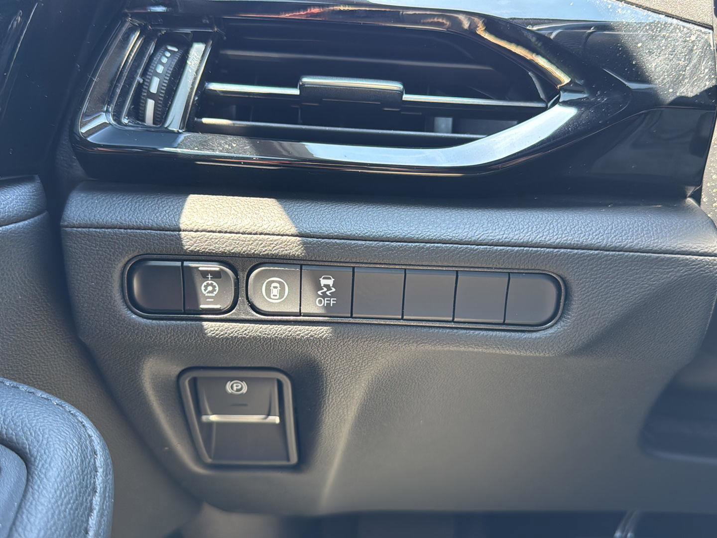 Certified 2024 Acura MDX FWD image 34