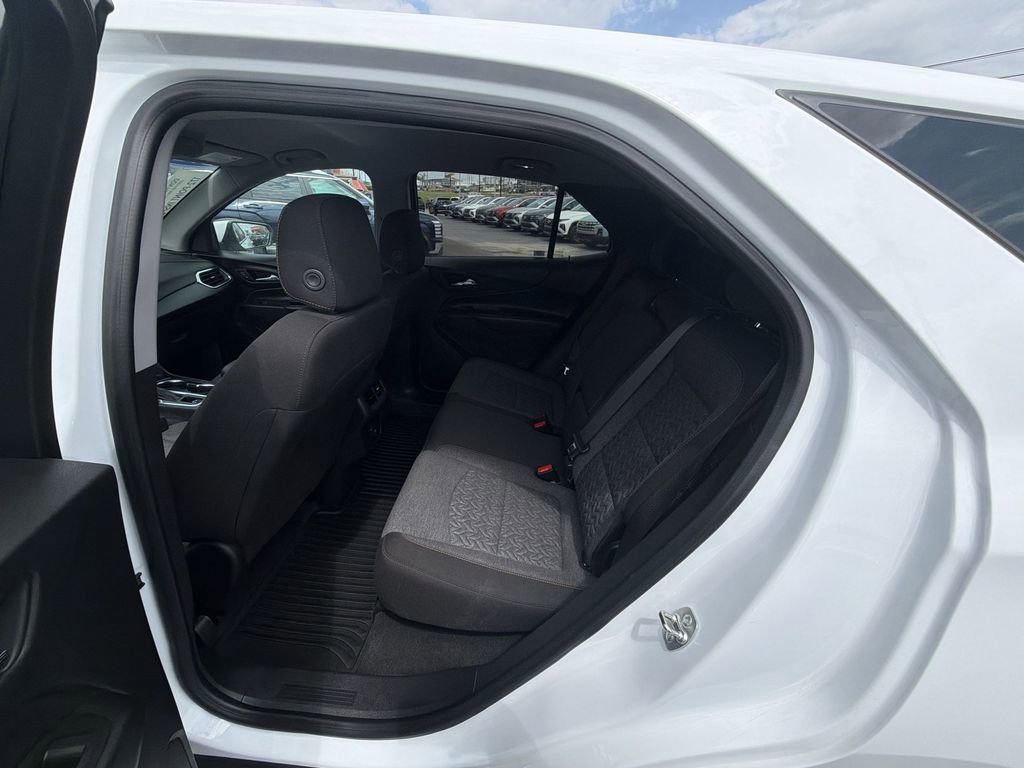 Used 2024 Chevrolet Equinox LT w/ Driver Convenience Package AWD/4WD image 21
