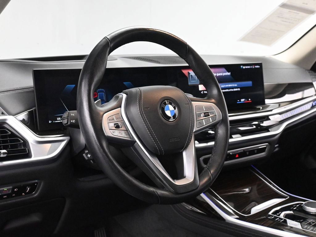 Used 2023 BMW X7 xDrive40i w/ Premium Package AWD/4WD image 29