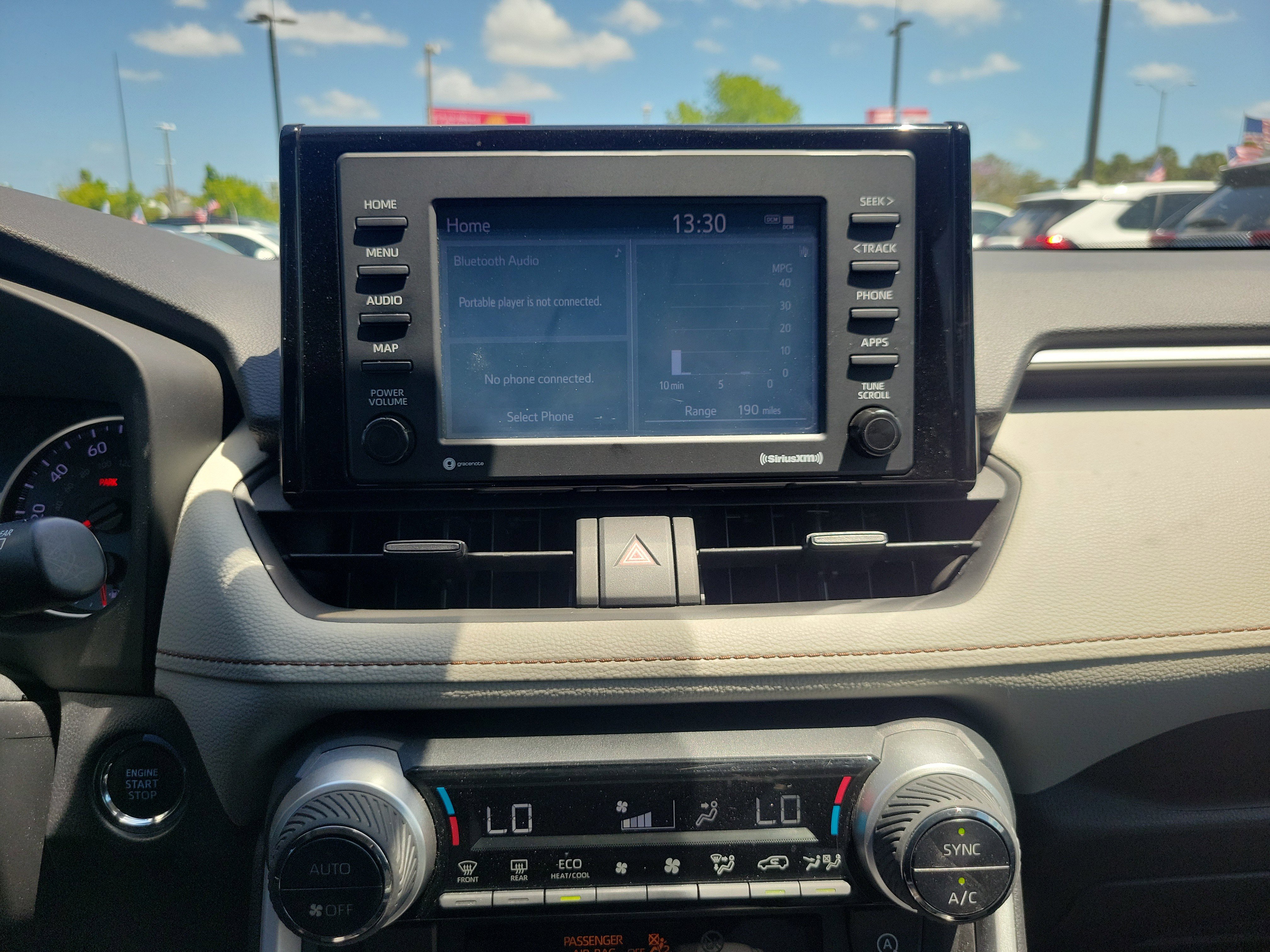 Used 2021 Toyota RAV4 XLE w/ Convenience Package FWD image 26