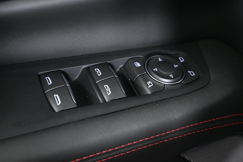Used 2025 GMC Yukon AT4 Ultimate w/ LPO, Floor Liner Package AWD/4WD image 26