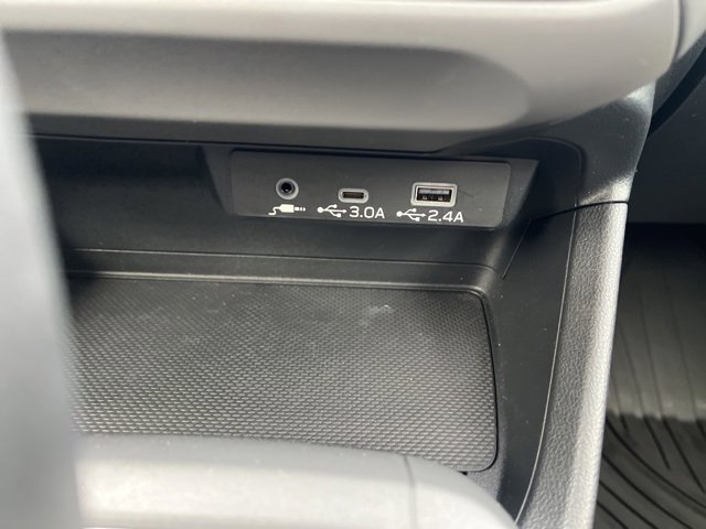 Used 2025 Subaru Crosstrek 2.5i Premium image 33