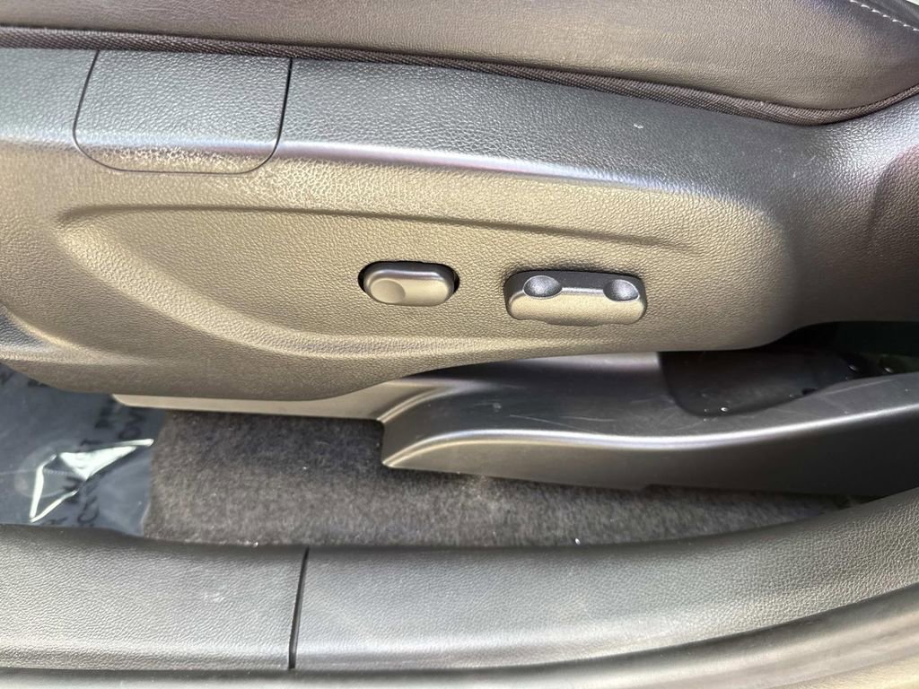 Used 2018 Buick Encore Sport Touring w/ Safety Package image 26