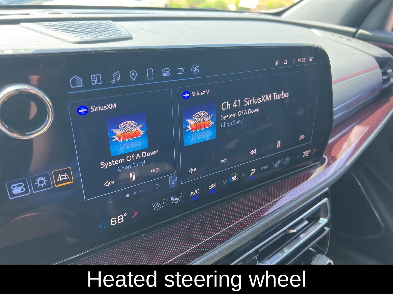 Used 2024 Chevrolet Traverse RS image 16