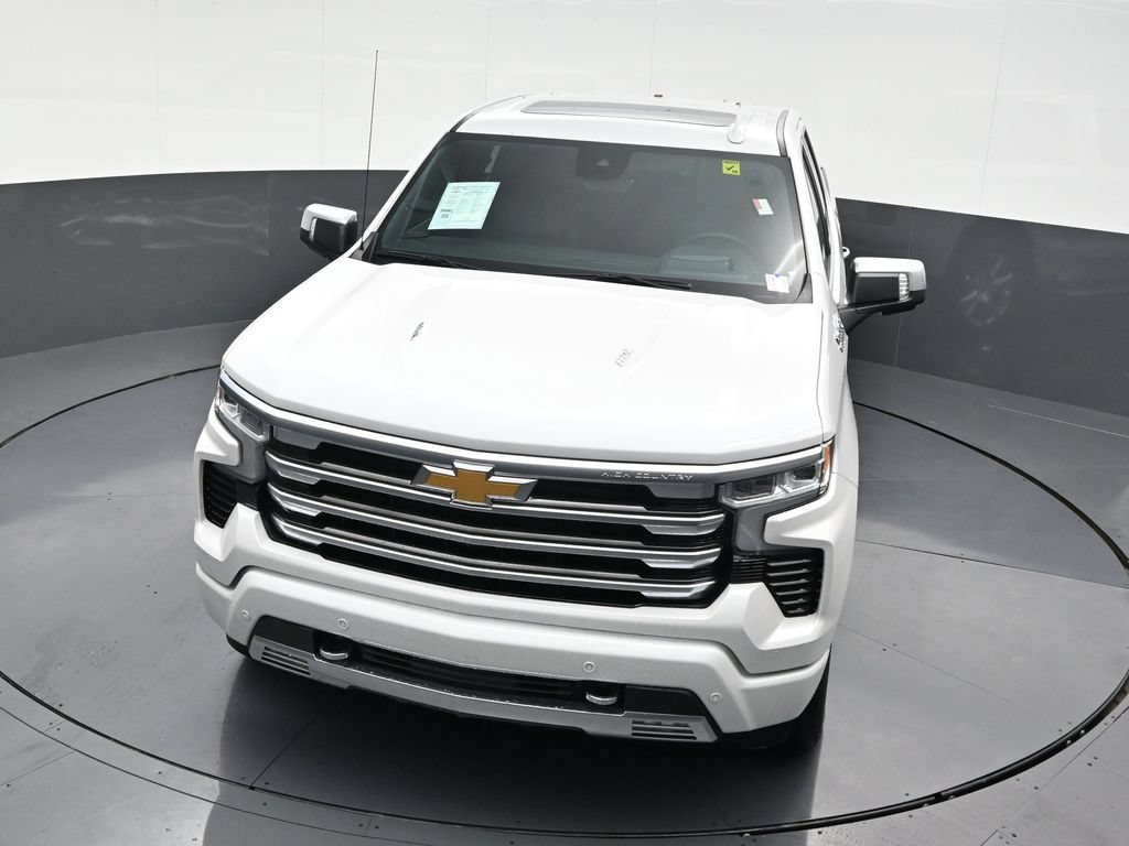 Used 2025 Chevrolet Silverado 1500 High Country w/ High Country Premium Package AWD/4WD image 22