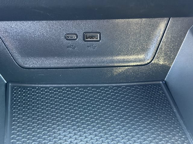 Used 2025 Chevrolet Equinox LT AWD/4WD image 25