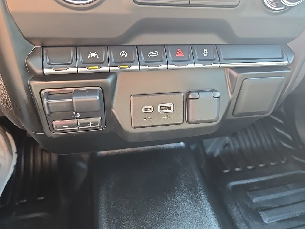 Used 2023 GMC Sierra 1500 Pro w/ Convenience Package image 18