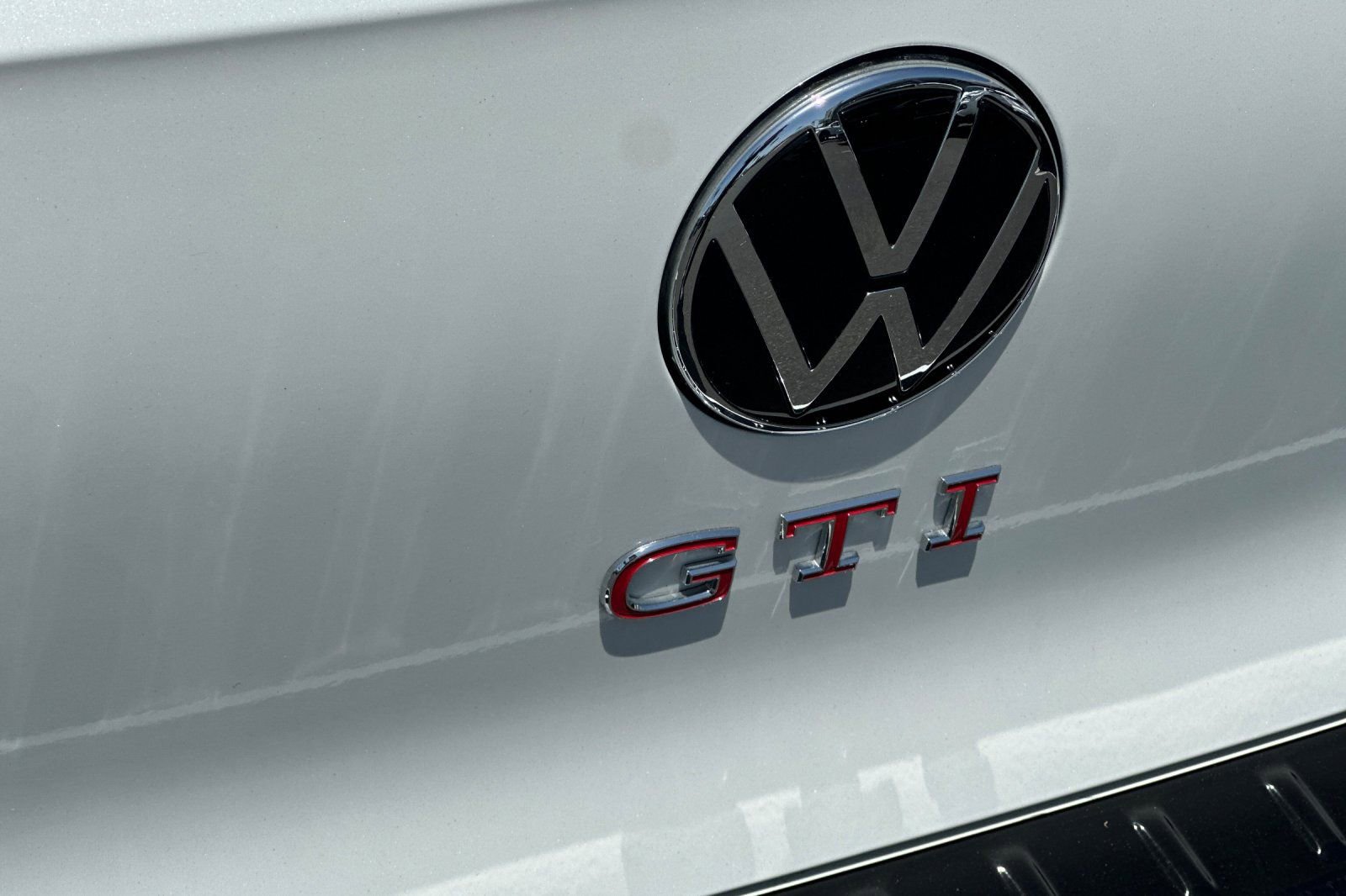 Used 2024 Volkswagen GTI SE image 27