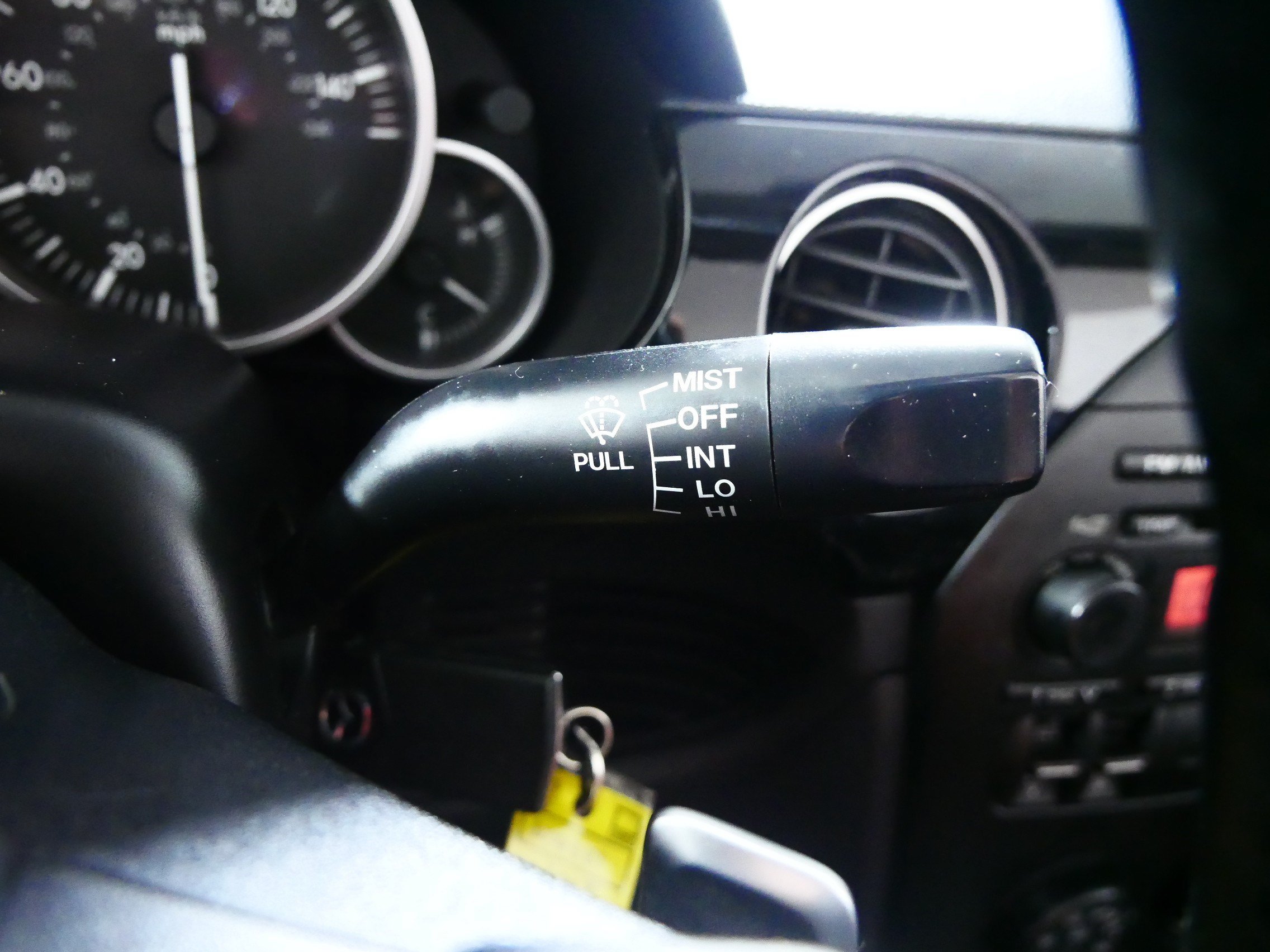 Used 2008 MAZDA MX-5 Miata Touring RWD image 32