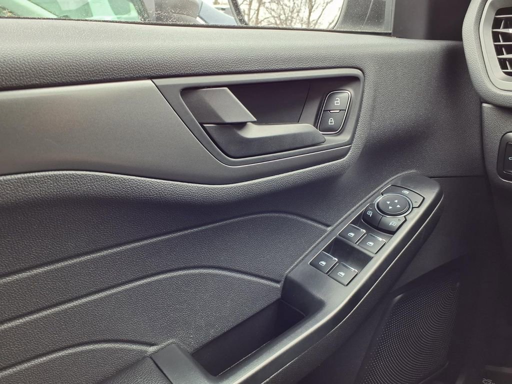 Used 2024 Ford Escape Active image 18