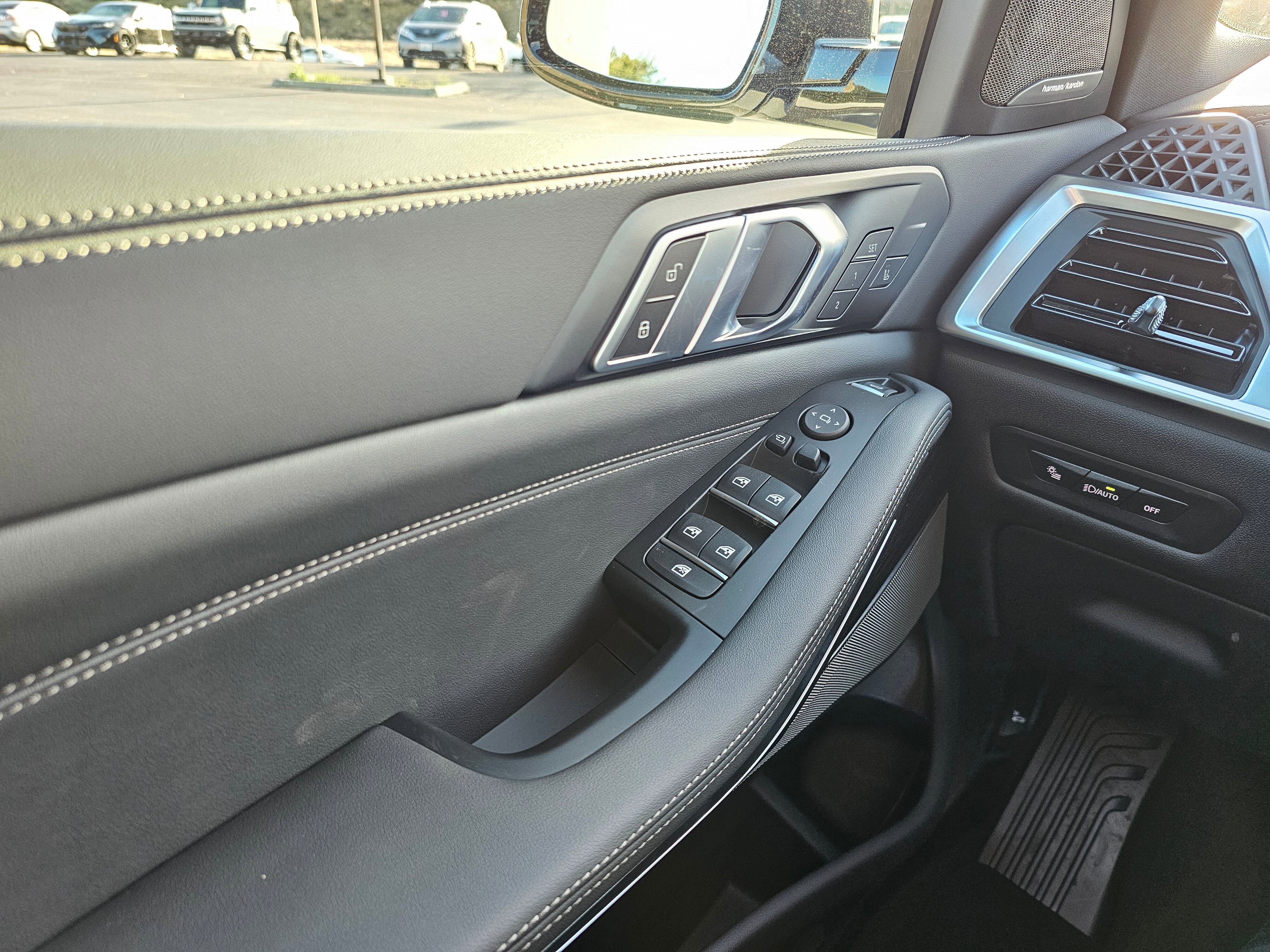 New 2026 BMW X5 xDrive40i w/ M Sport Package image 29