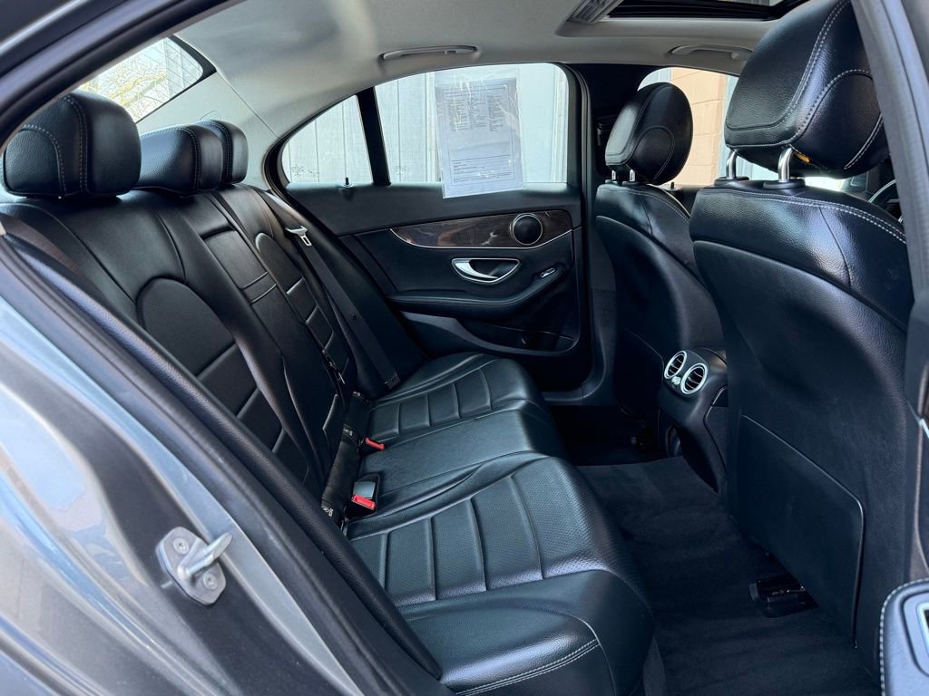Used 2018 Mercedes-Benz C 300 4MATIC Sedan image 18