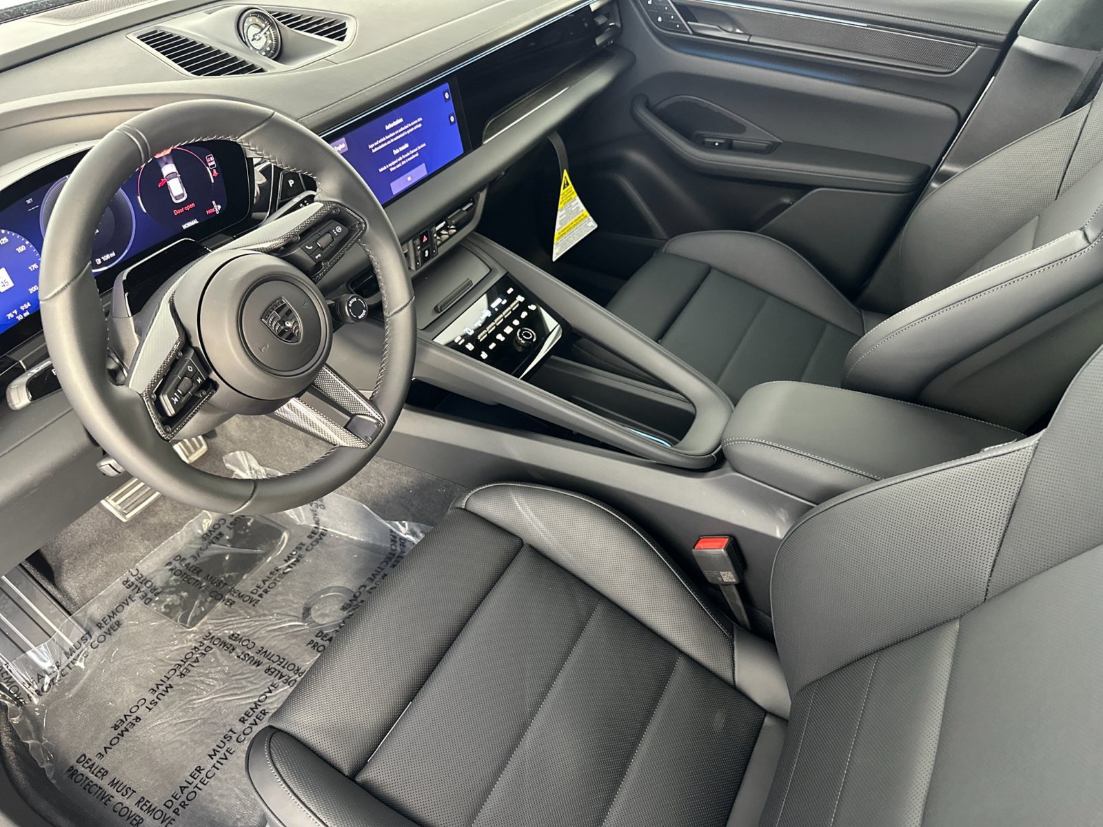New 2026 Porsche Macan Turbo Electric AWD/4WD image 4