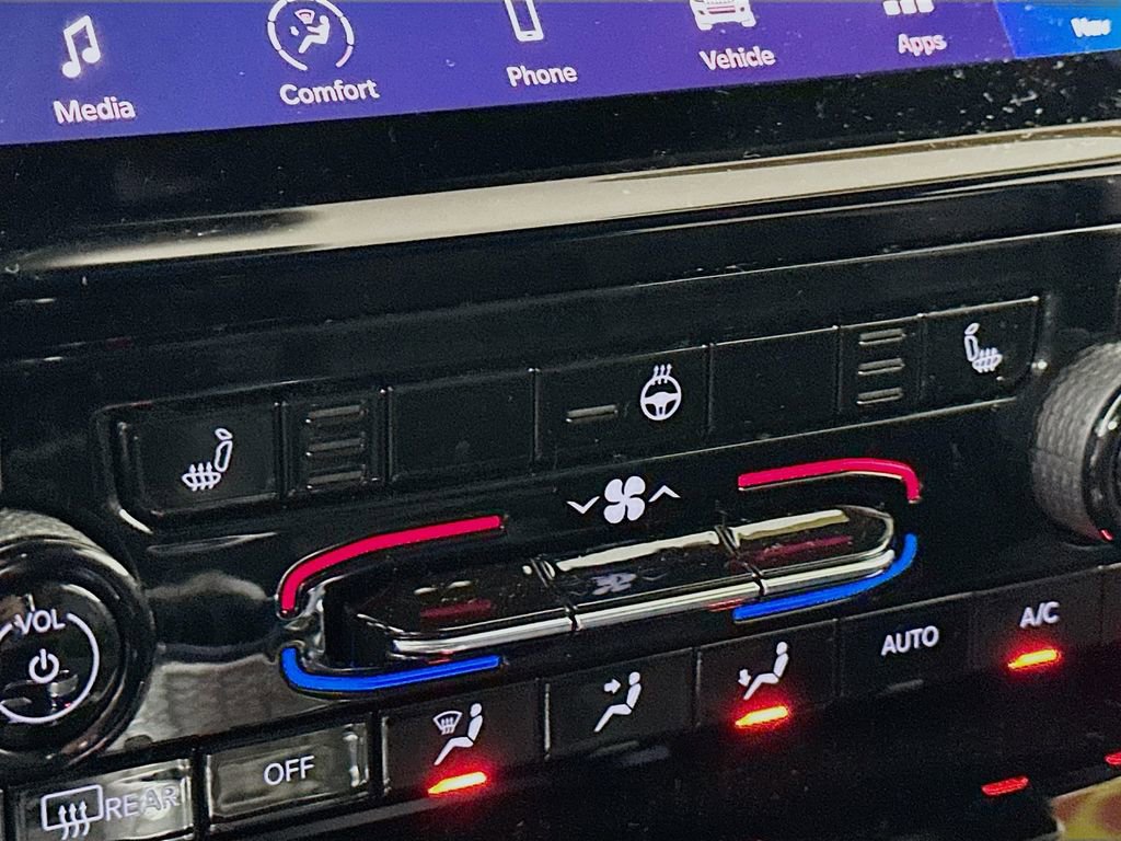 Certified 2025 Jeep Grand Cherokee L Limited image 31