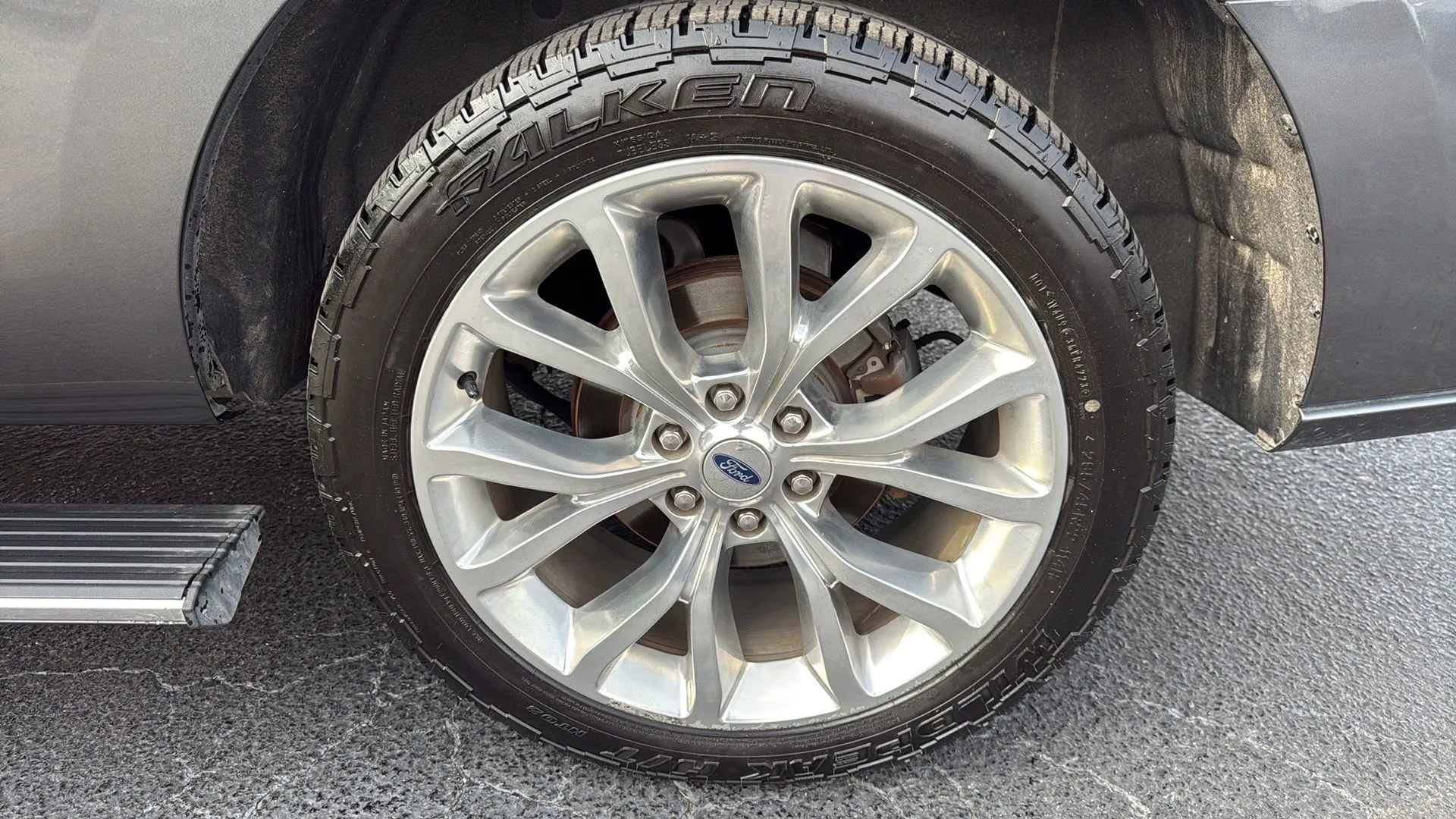 Used 2019 Ford Expedition Limited w/ Equipment Group 302A image 22