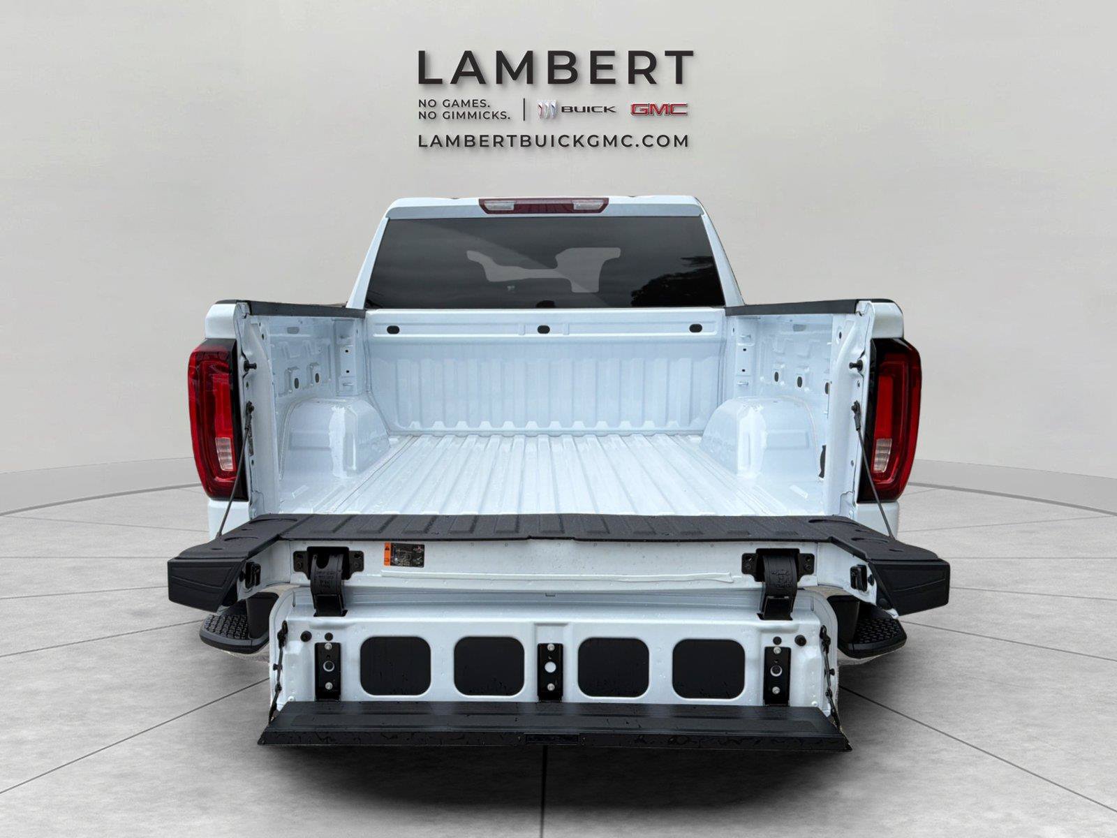 New 2026 GMC Sierra 1500 SLT w/ SLT Convenience Package AWD/4WD image 5