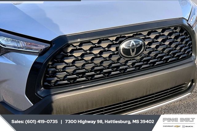 Used 2023 Toyota Corolla Cross LE image 21