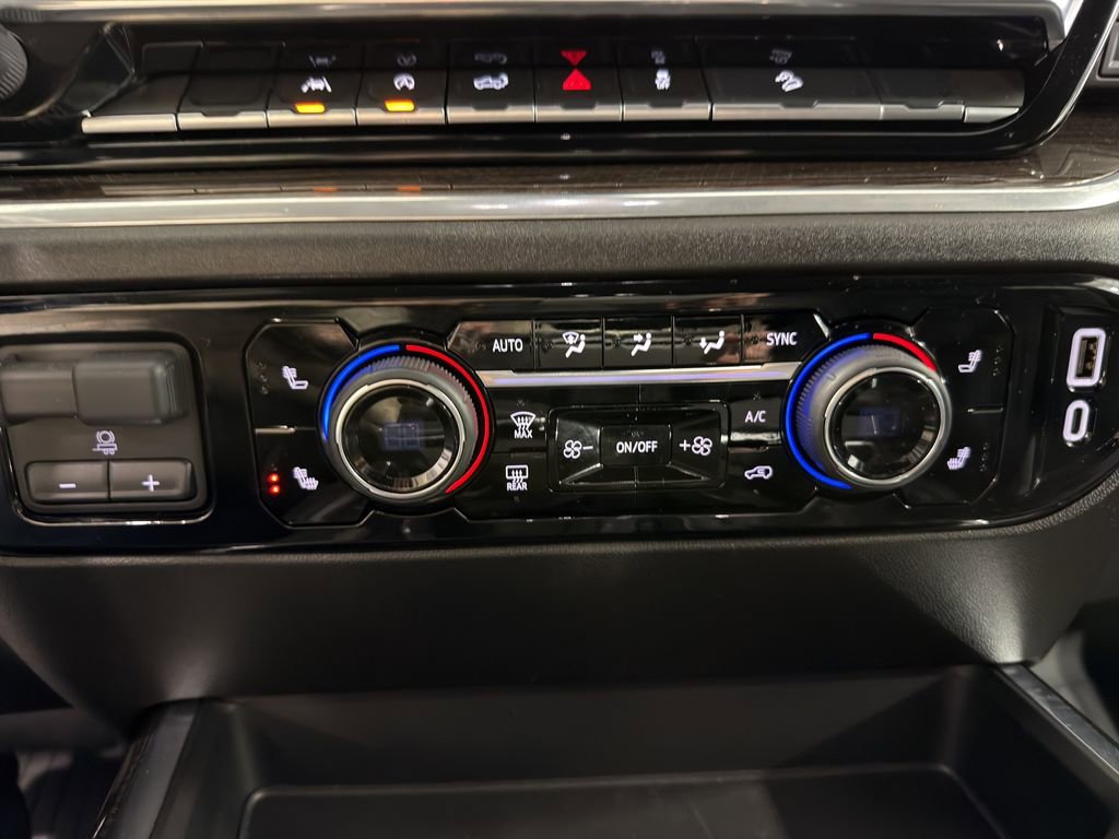 Used 2025 Chevrolet Silverado 1500 RST image 35