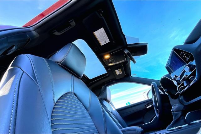 Used 2023 Toyota Highlander XSE image 22