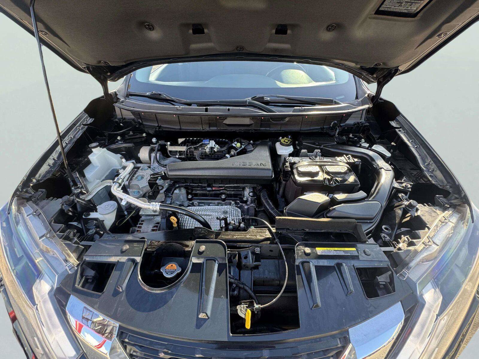 Used 2019 Nissan Rogue SV FWD image 54