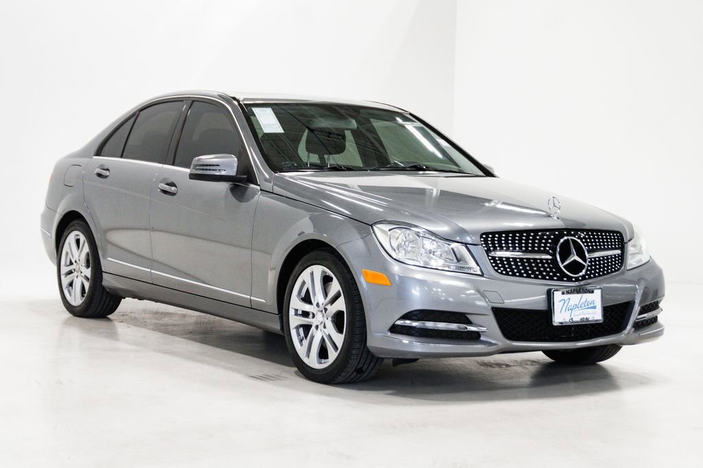 Used 2013 Mercedes-Benz C 300 4MATIC Sedan w/ Multimedia Pkg image 6
