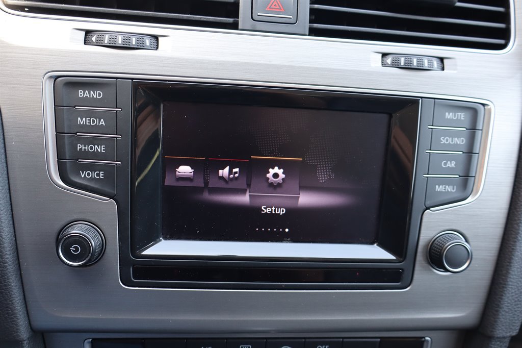 Used 2015 Volkswagen Golf TDI S FWD image 24