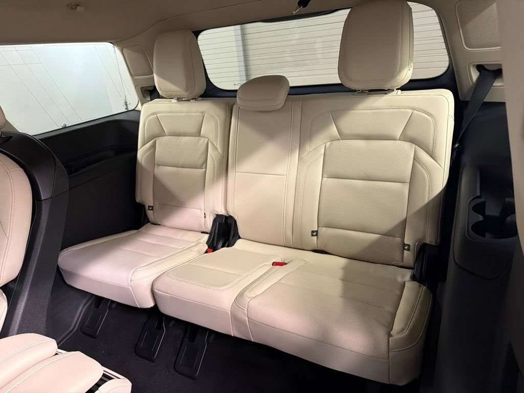 New 2027 Lincoln Navigator Reserve AWD/4WD image 32